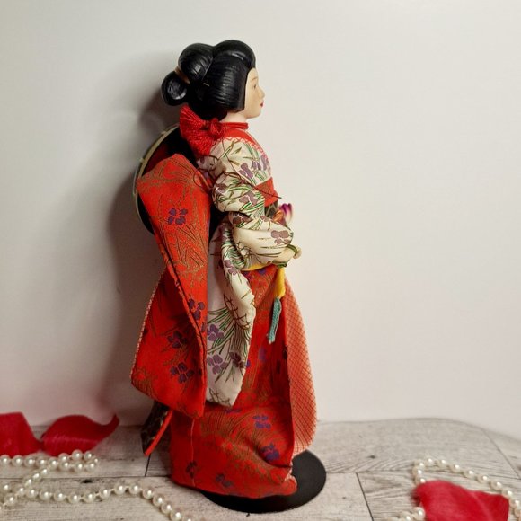 Exquisite Vintage Japanese Porcelain Geisha Doll - Picture 6 of 10